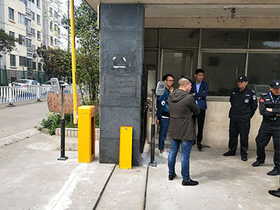 藍牙系統開門道閘