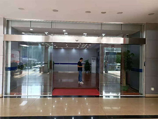 電動玻璃感應門